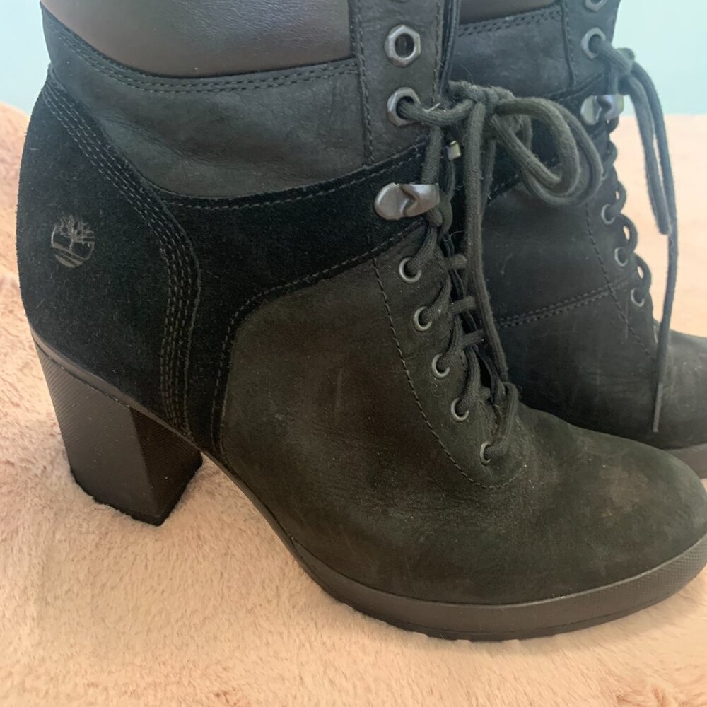 Women's Timberland Boots - Picture 5 of 9